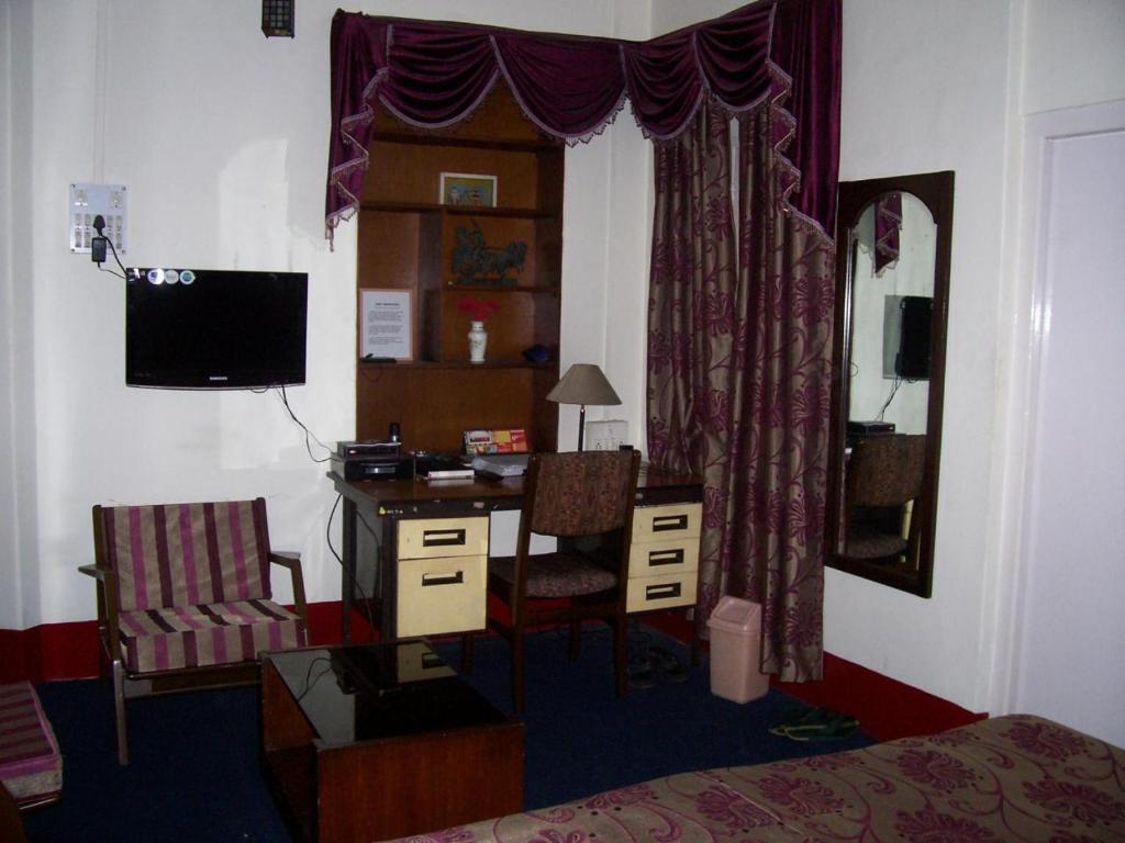 Blue Chip Hotel Kolkata Exterior photo