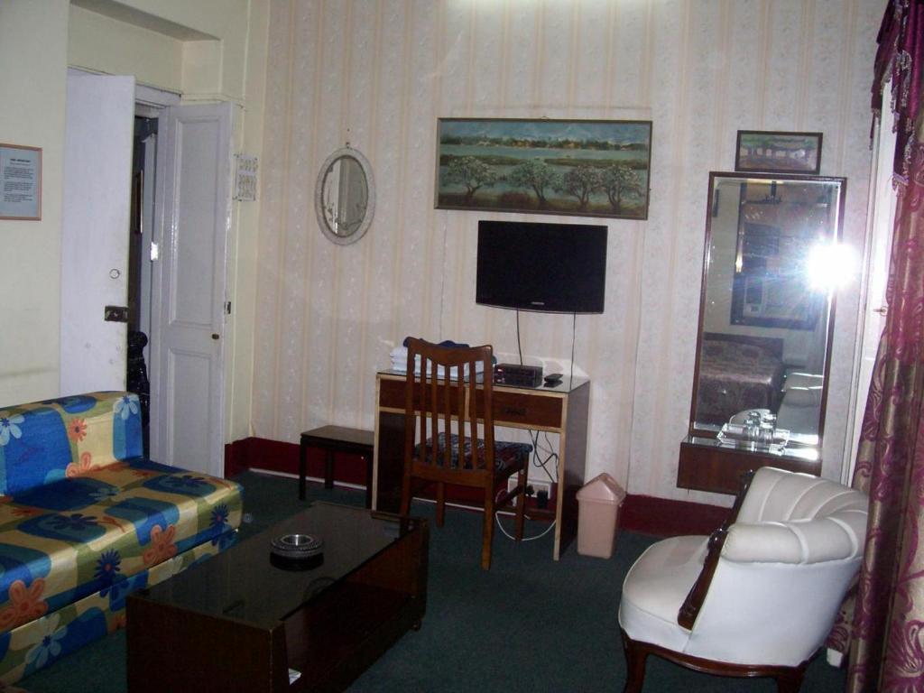 Blue Chip Hotel Kolkata Exterior photo